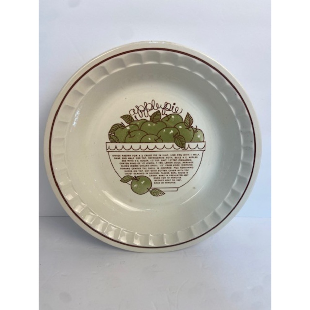 Vintage NC Brazil Apple Pie Dish Ceramic Baker with Recipe Green Apples 10.5in